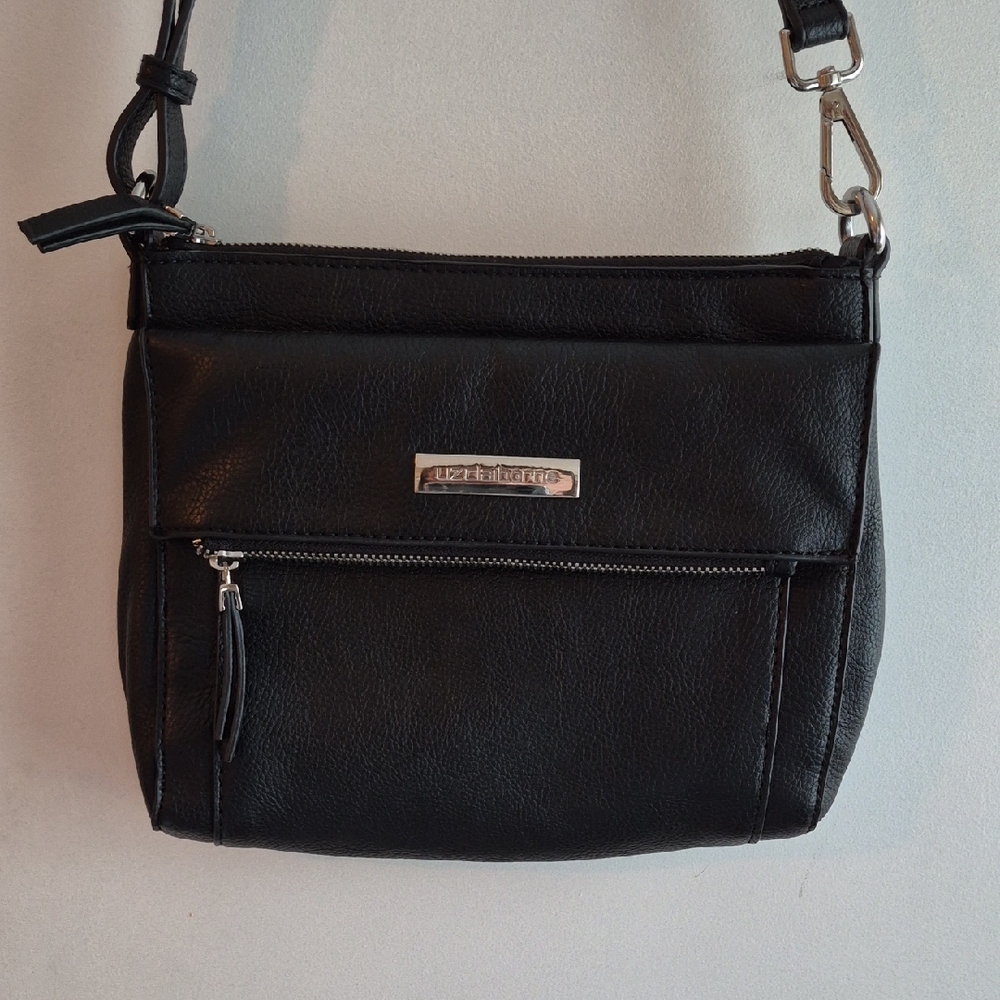 Liz Claiborne Sleek Black Crossbody Bag